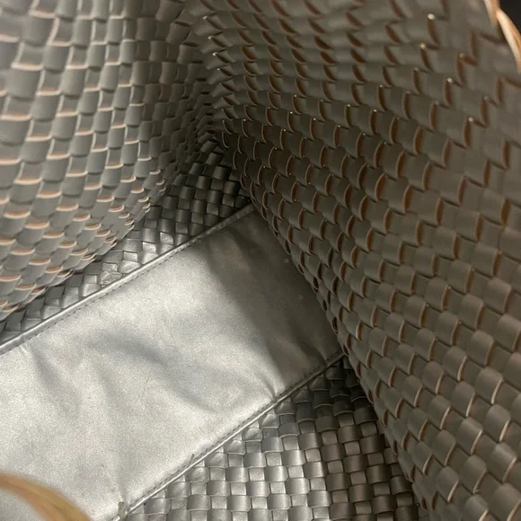 Woven Golden Faux Leather Tote - Picture 4 of 6